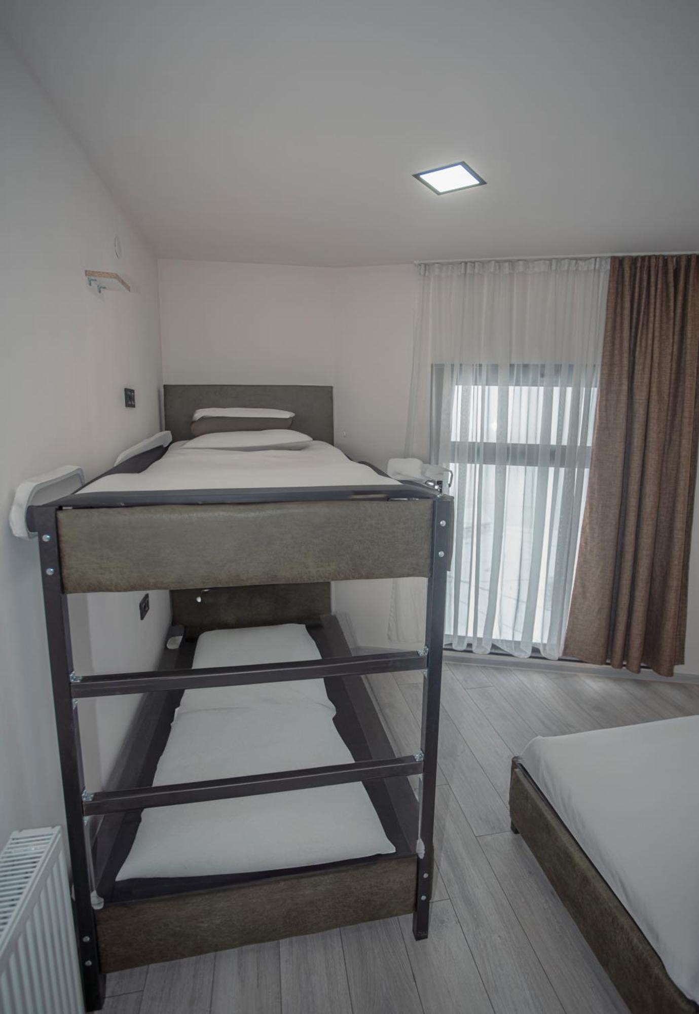 The Hills Hostel Gudauri Ngoại thất bức ảnh